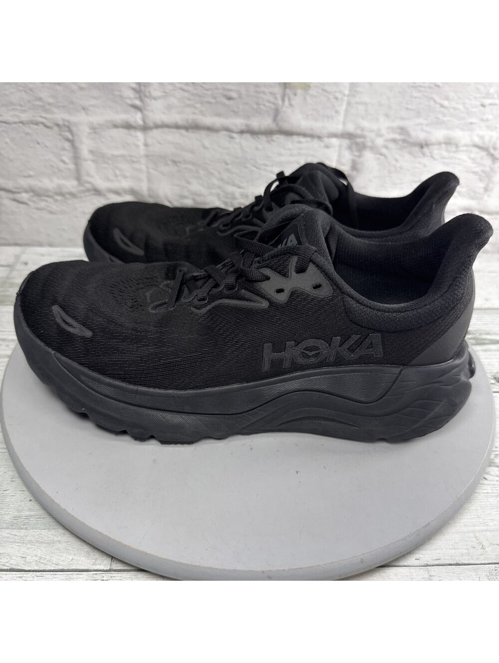 Hoka One One Arahi 8 Womens Size 10D Black Athletic Running Shoes Sneakers